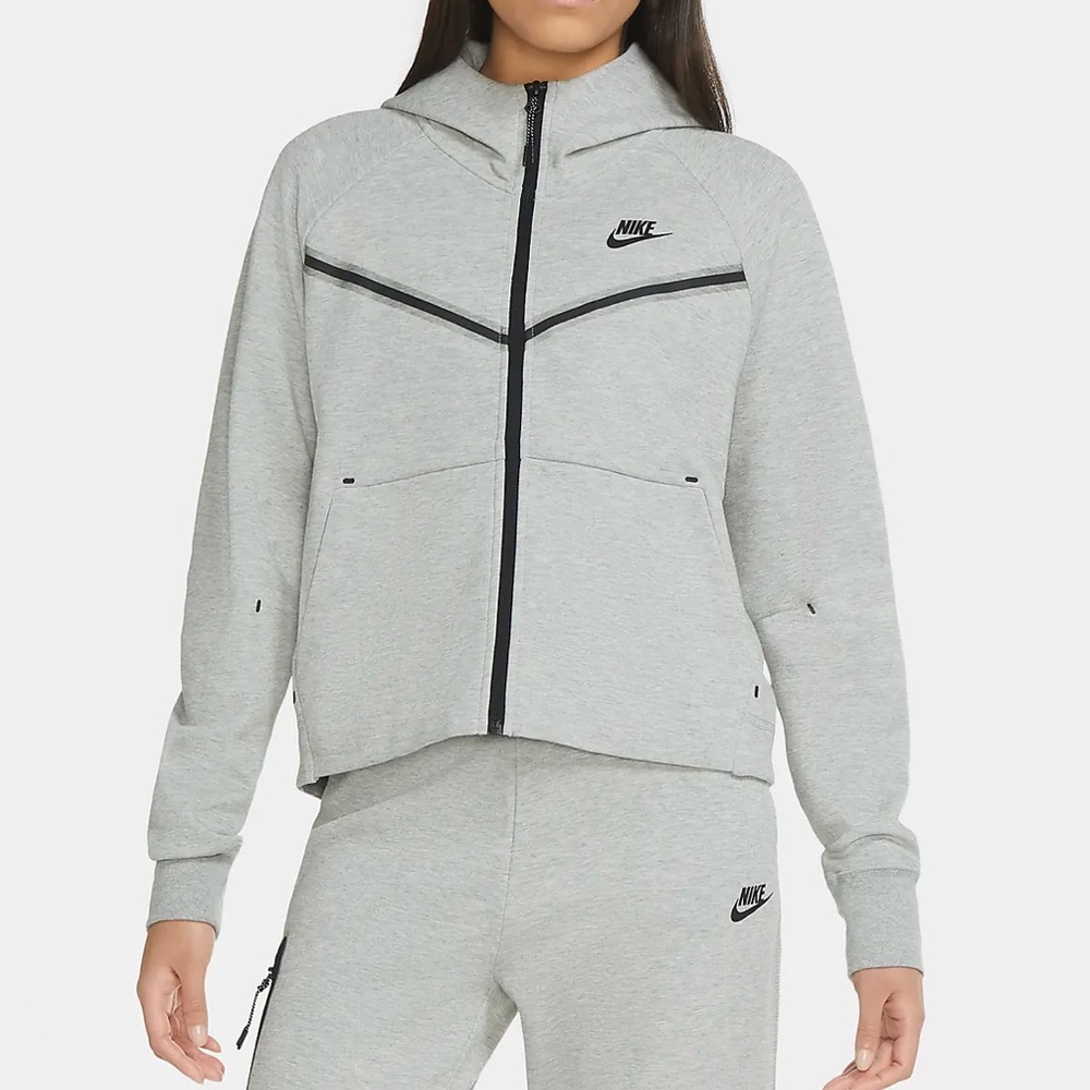 COPY - Nike Sportswear Tech Fleece Windrunner